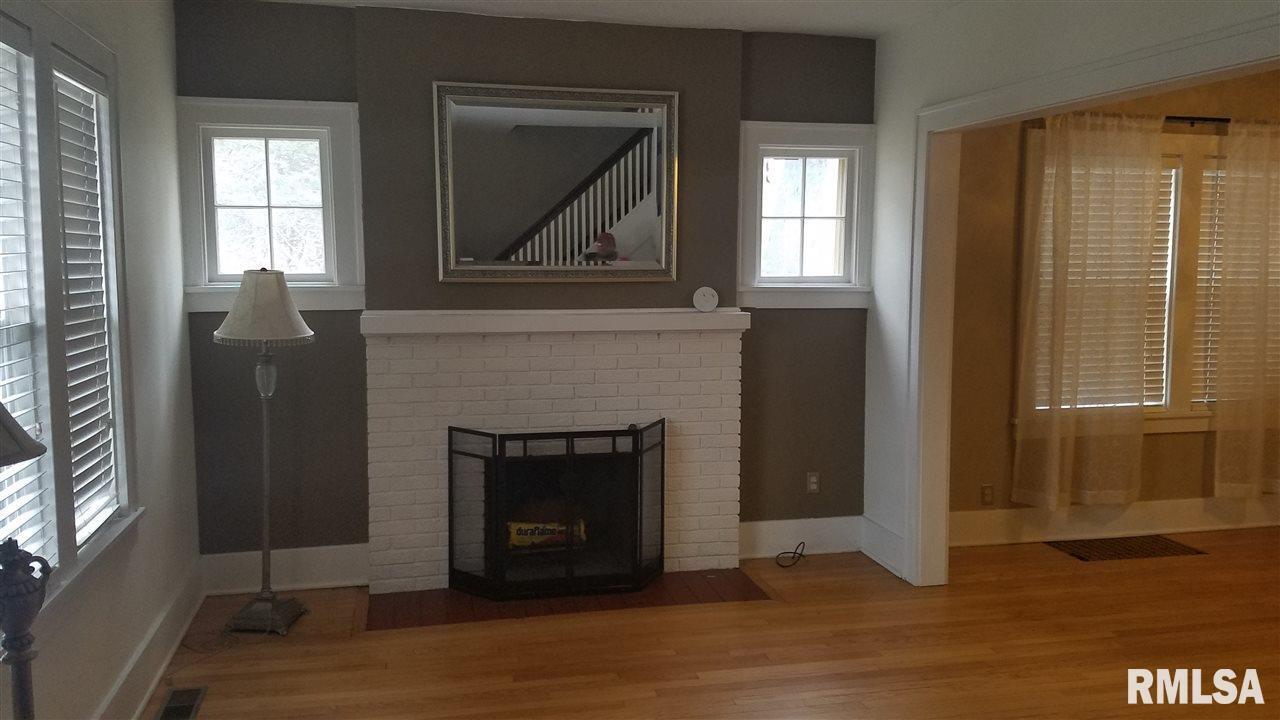 127 ESSEX Lane