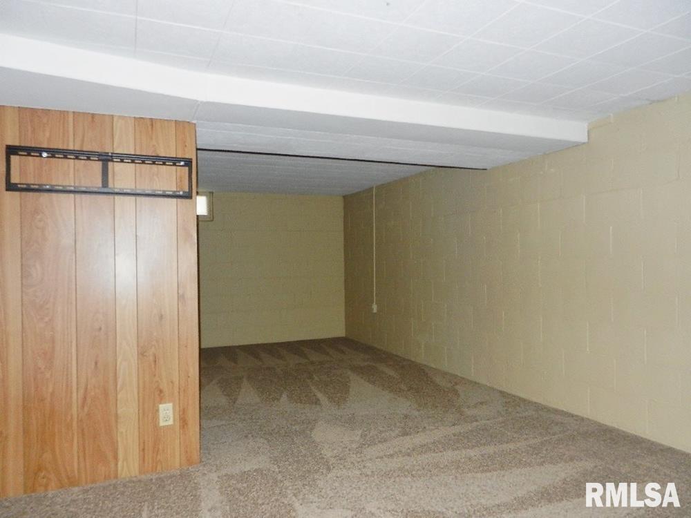 2803 TREMONT Avenue