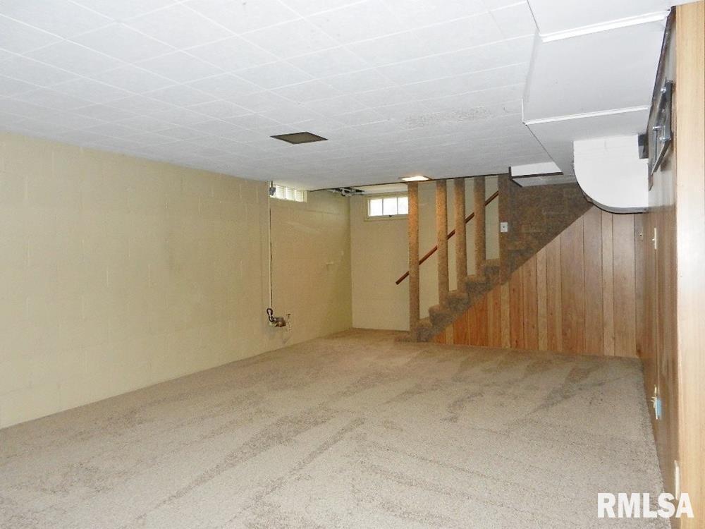 2803 TREMONT Avenue