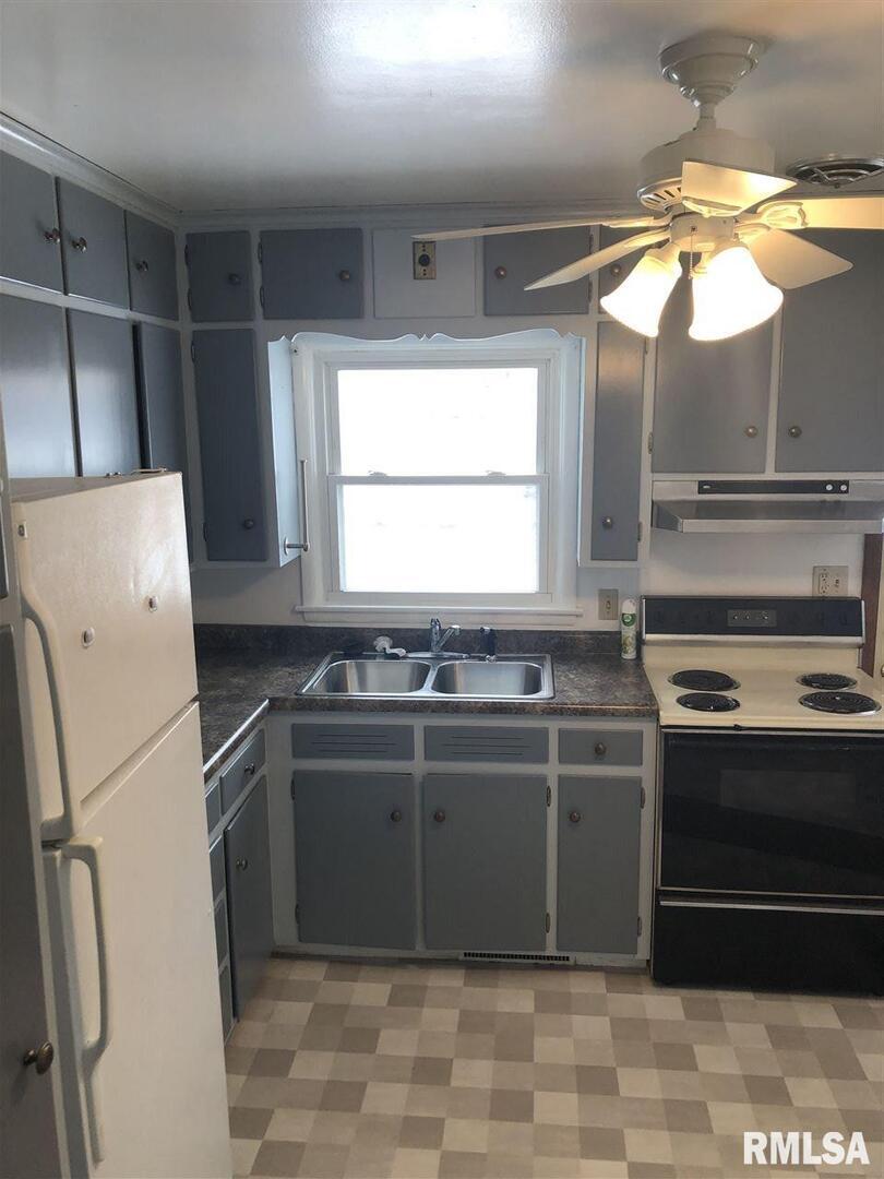 3235 W 17TH Street