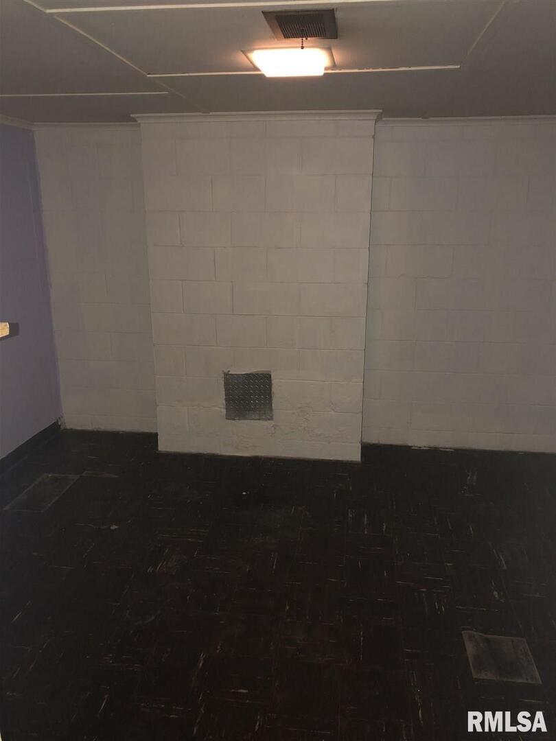 3235 W 17TH Street