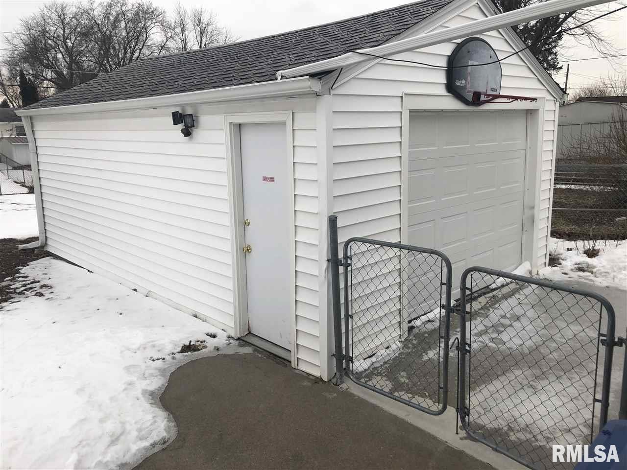 3235 W 17TH Street