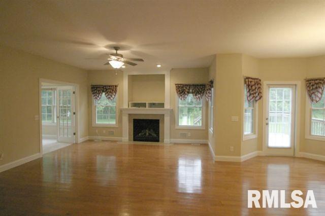 4047 CHRIS Court