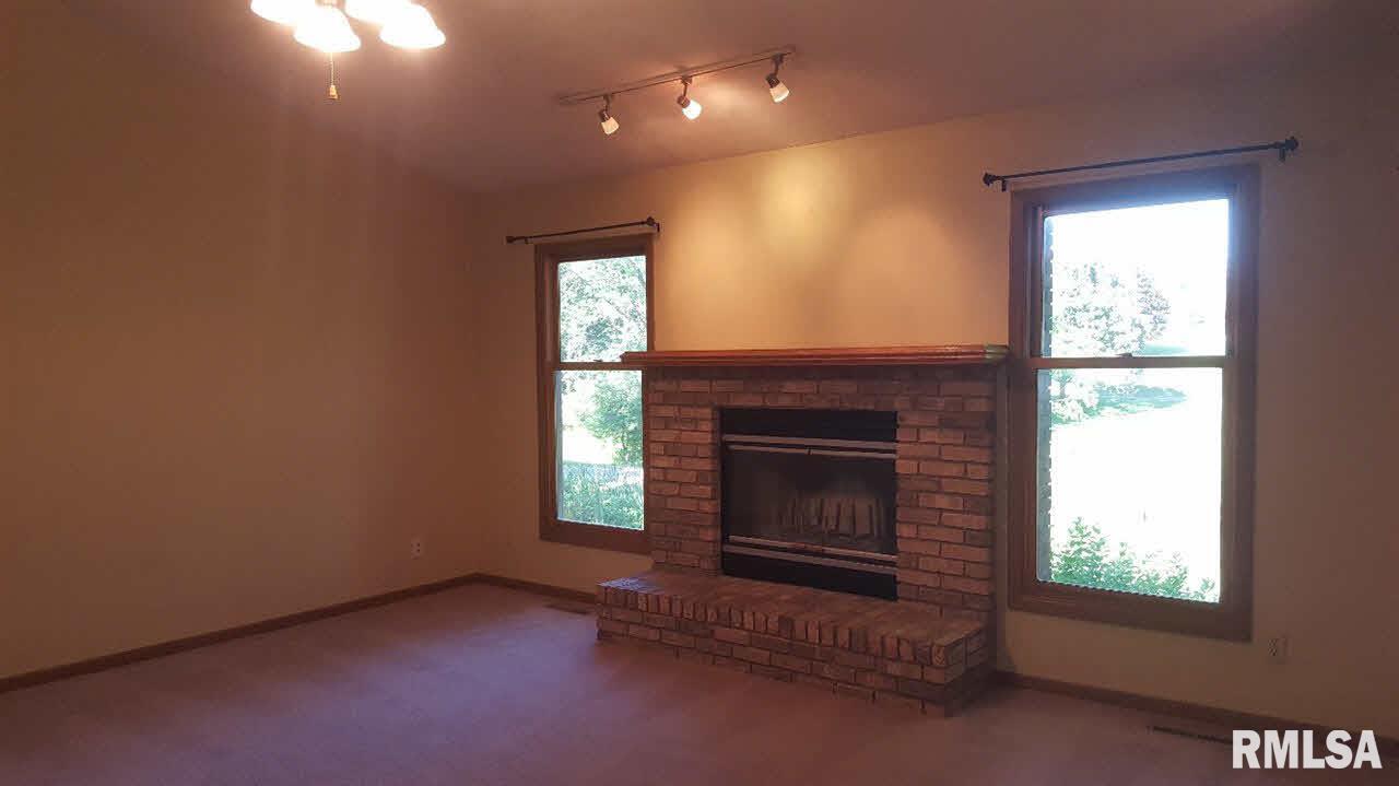 39 W TIMBERLINE Drive
