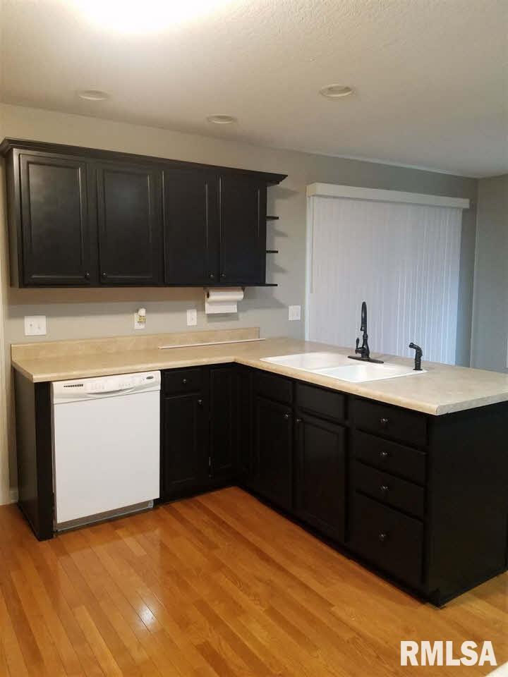 1271 W 61ST Street