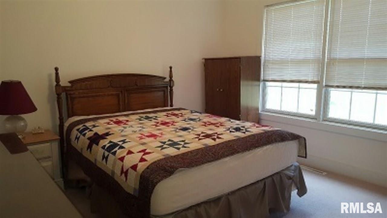 352 W HEATHER GLEN Street