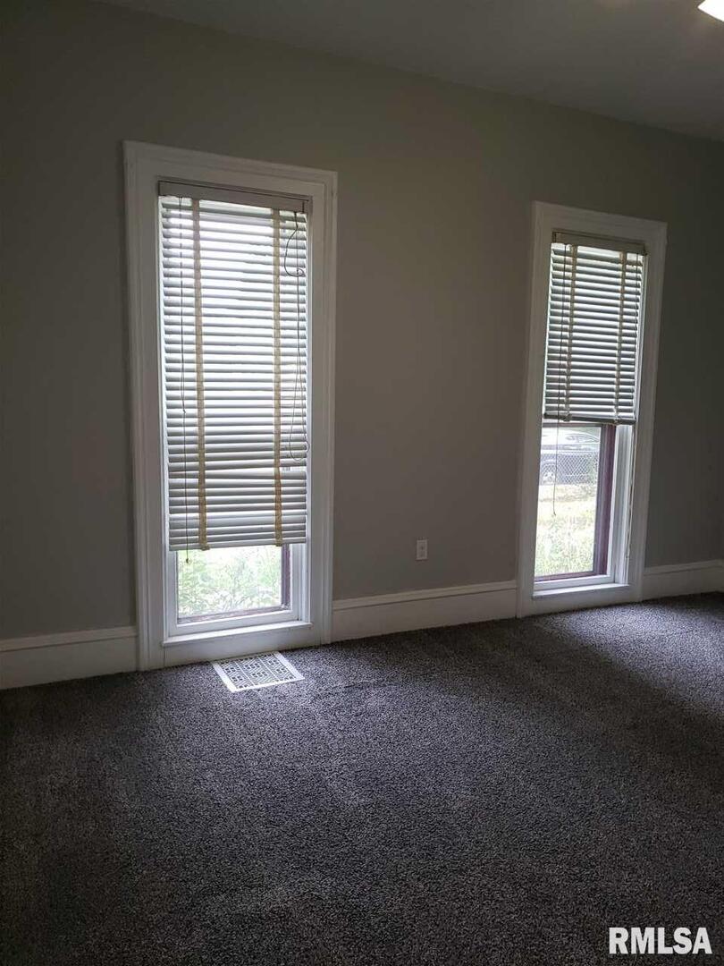 409 E 14TH Street Unit: 1