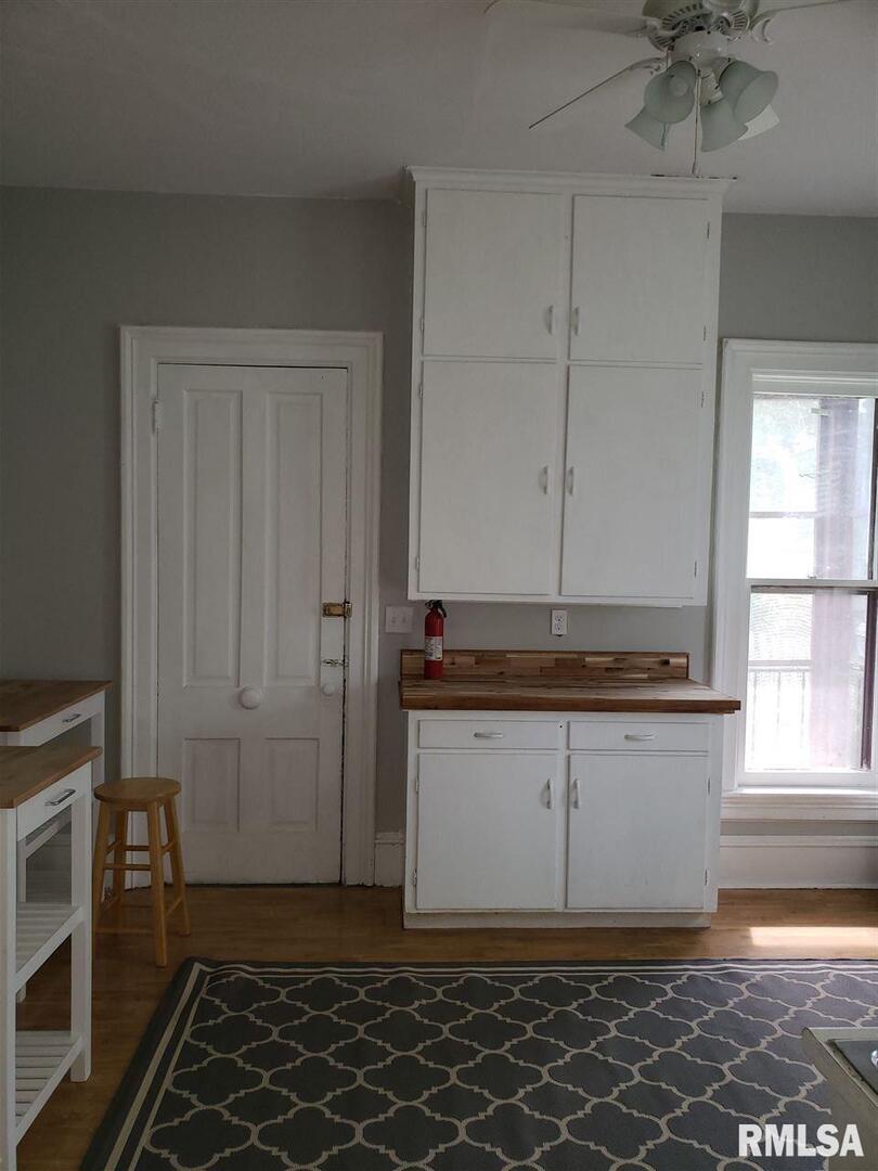 409 E 14TH Street Unit: 1