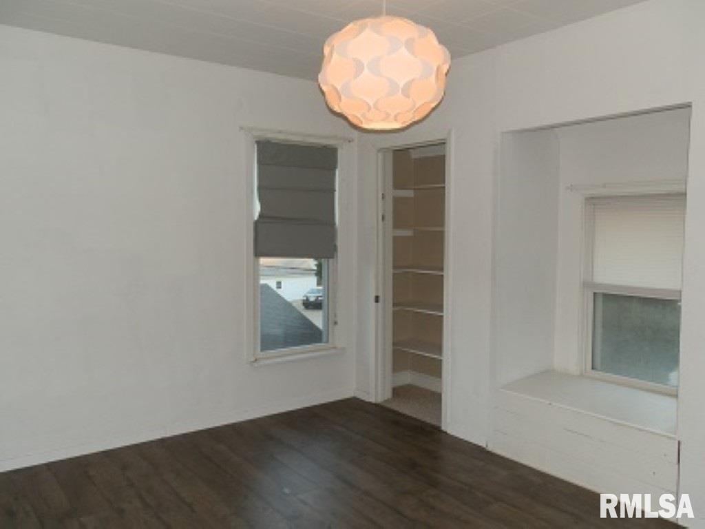 316 W 30TH Street