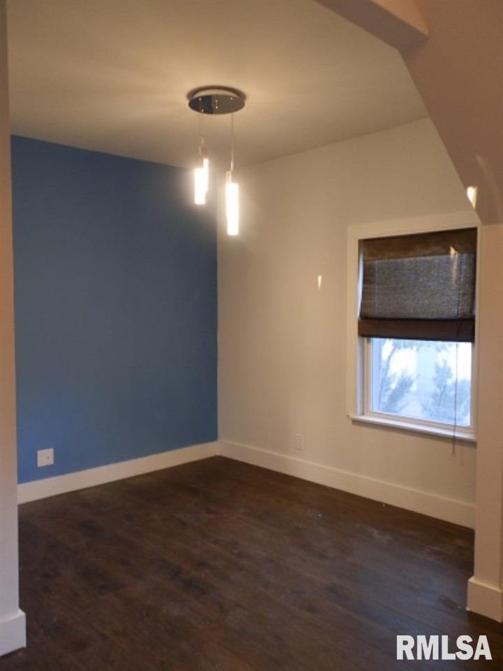 316 W 30TH Street
