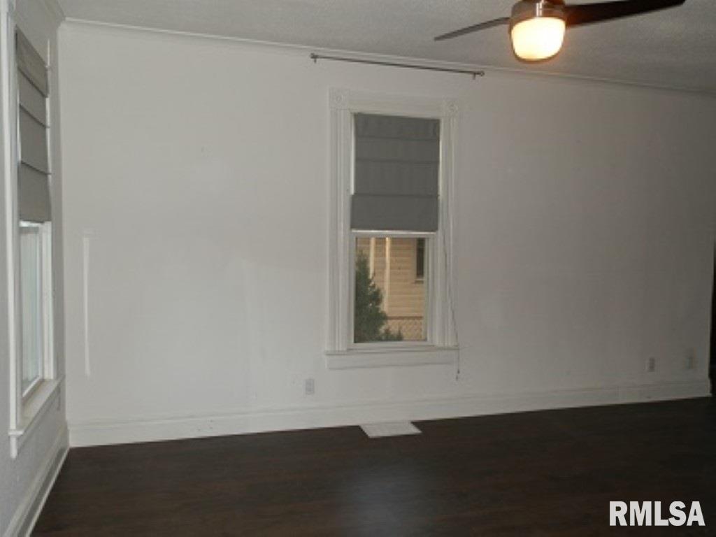 316 W 30TH Street