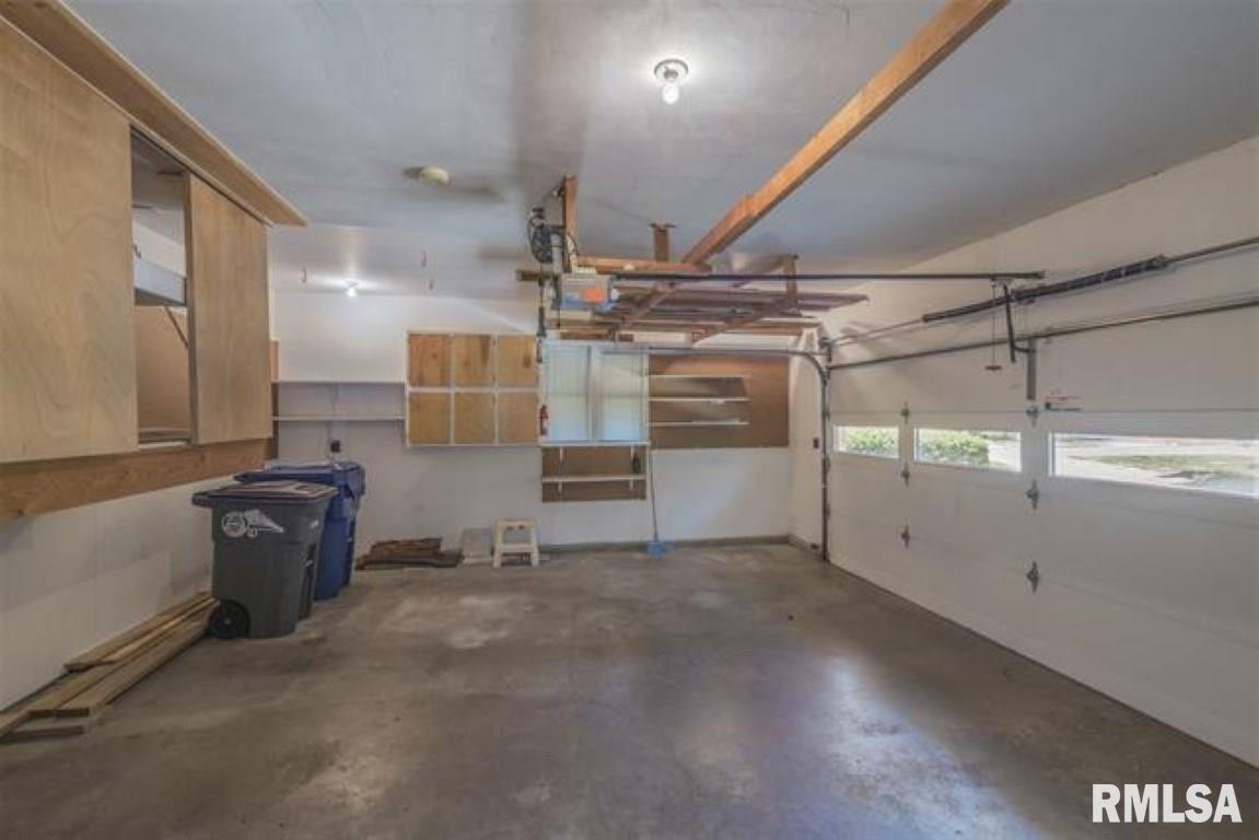 37 RIVERVIEW PARK Drive