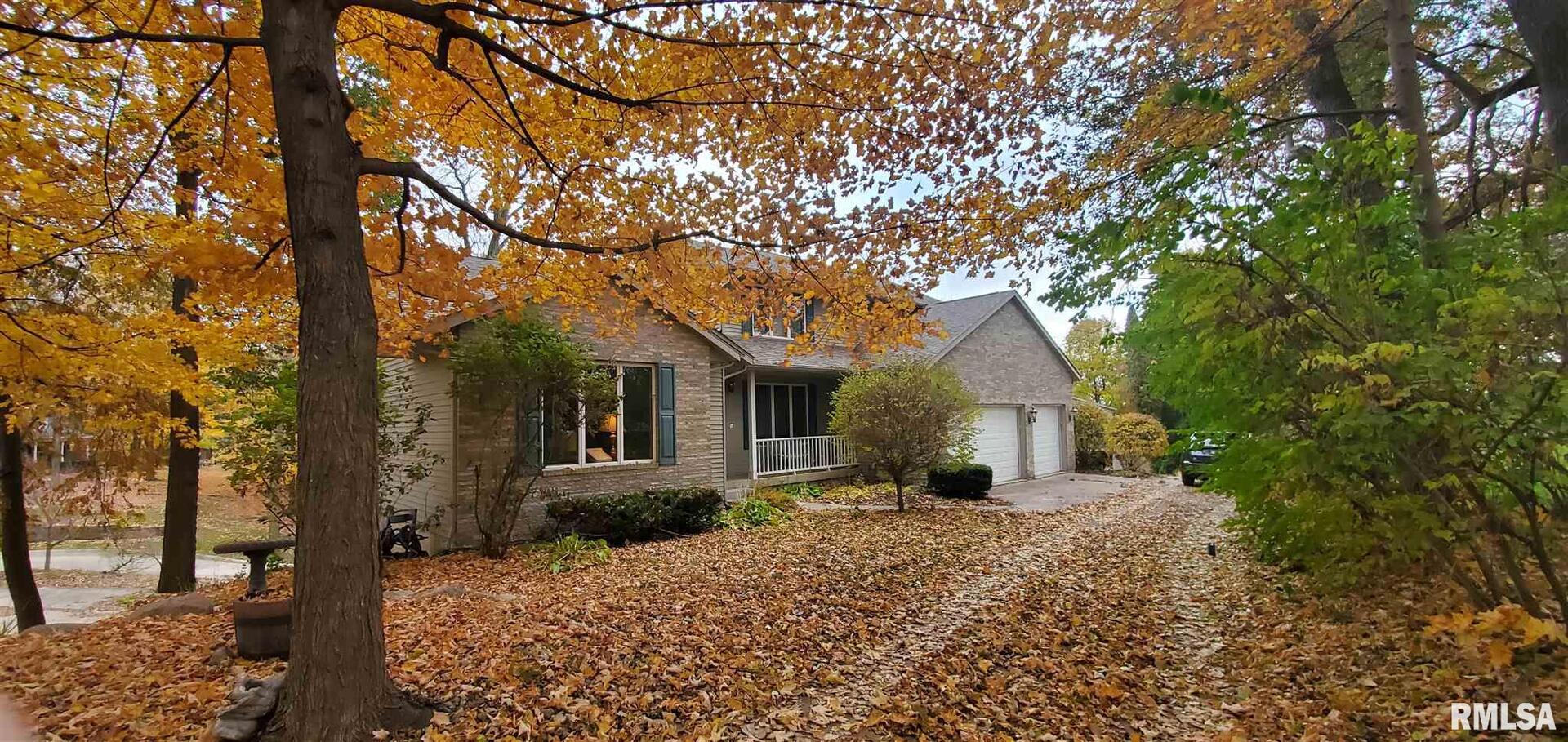 8 WALBRIER Court