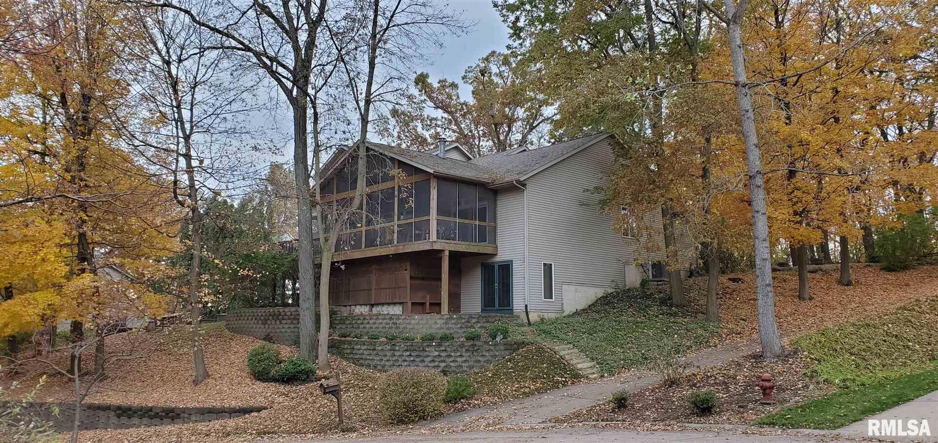 8 WALBRIER Court
