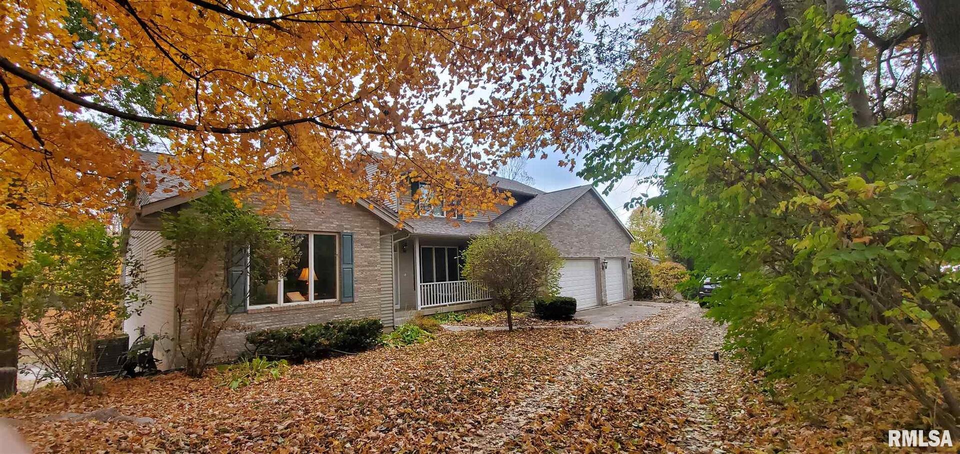 8 WALBRIER Court