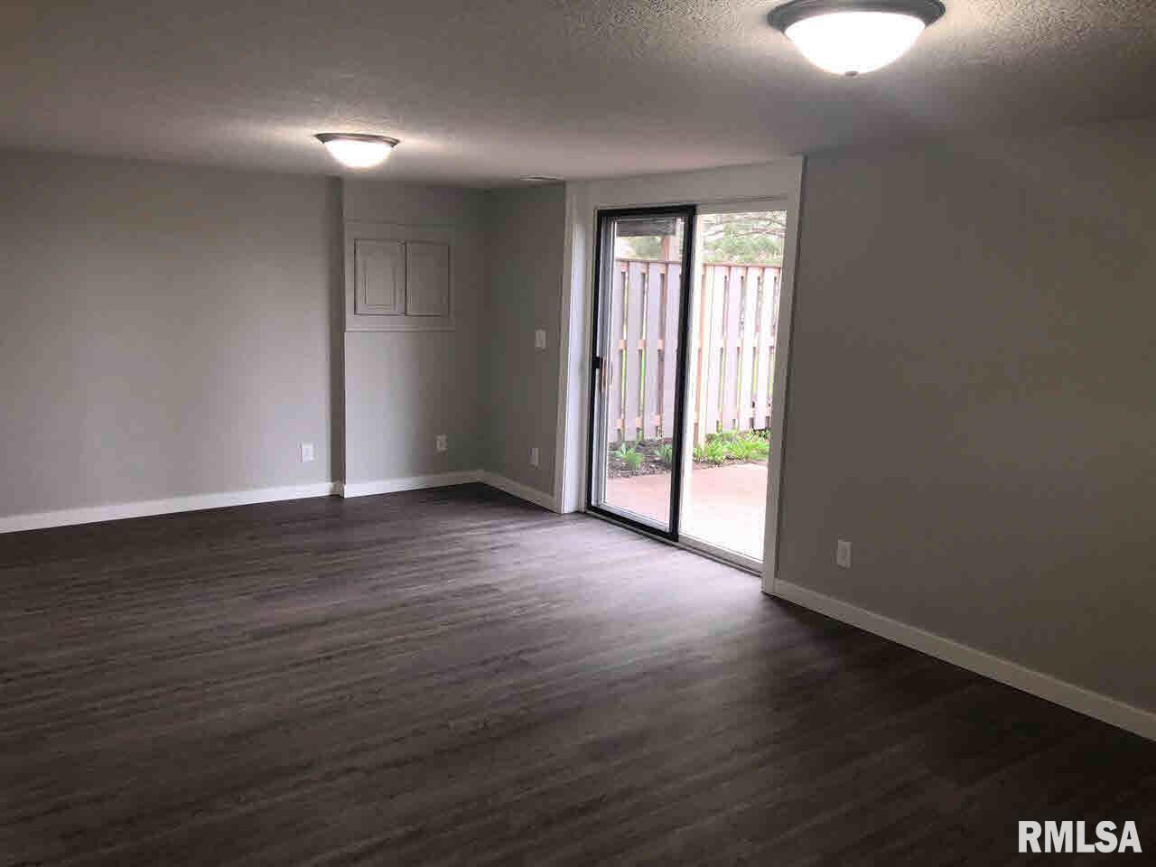 3753 CEDARWOOD Court