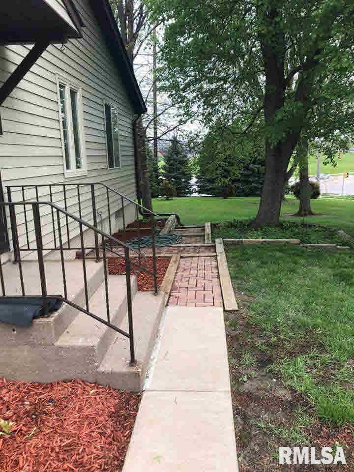 3753 CEDARWOOD Court