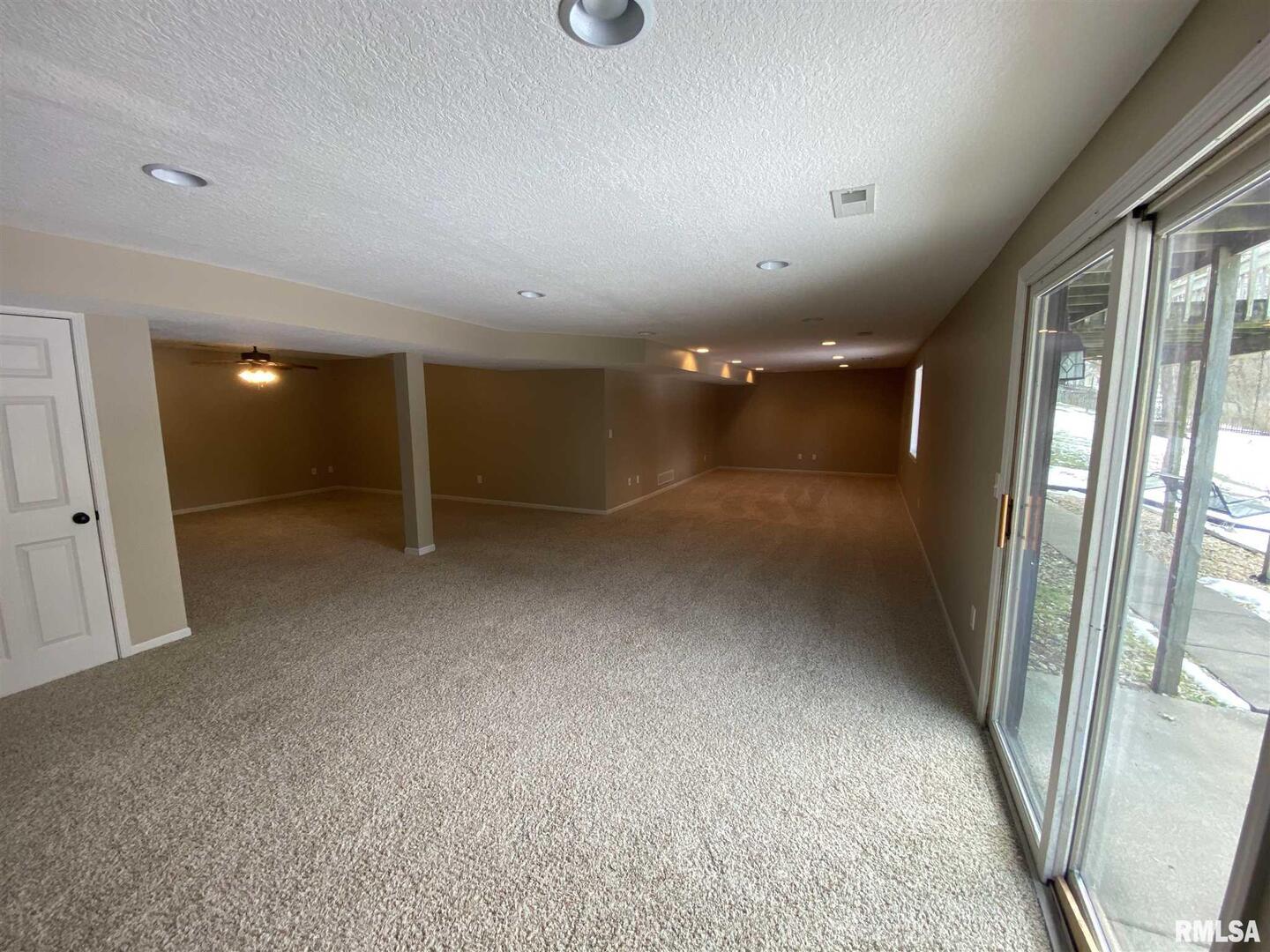 2504 EMERALD Drive