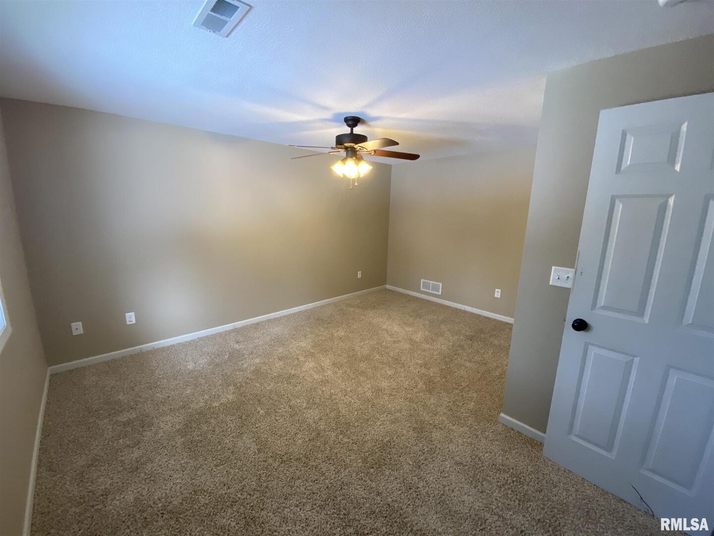 2504 EMERALD Drive