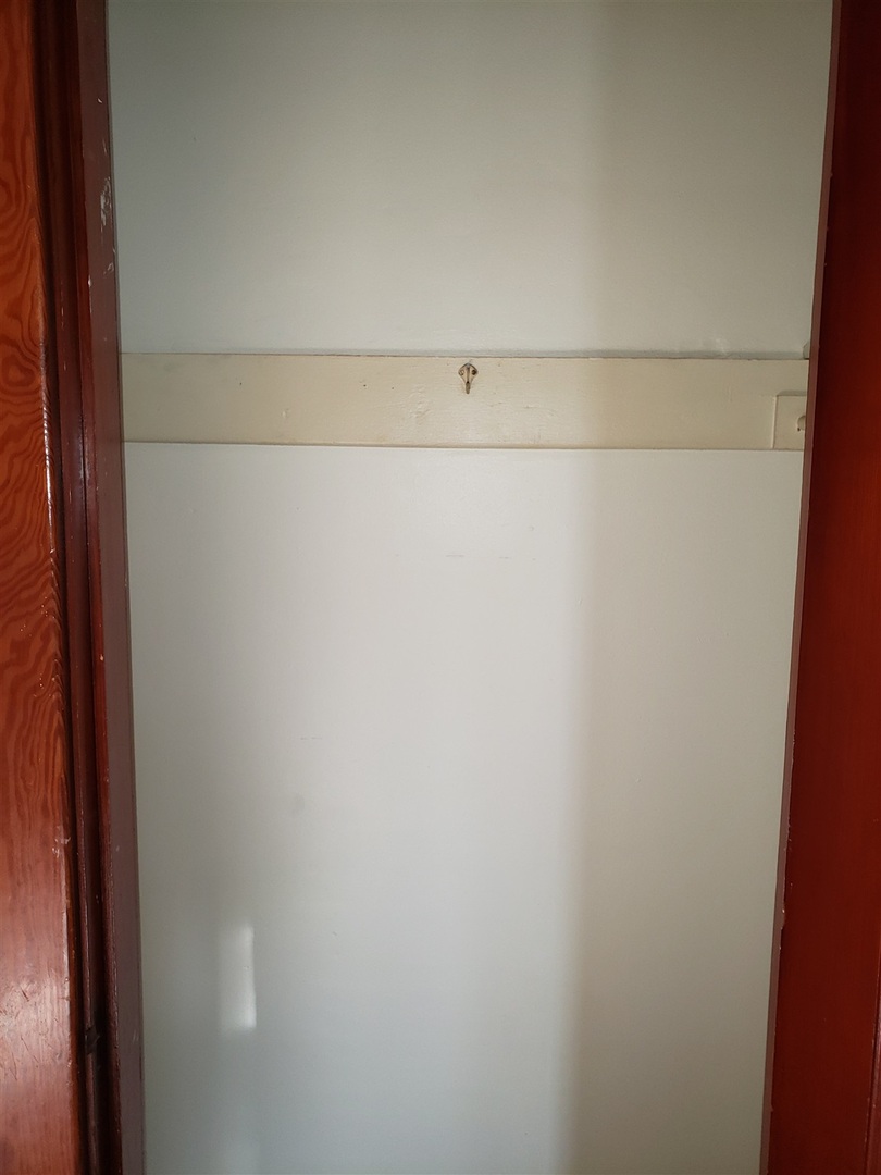 1428 ARLINGTON Avenue Unit: 4