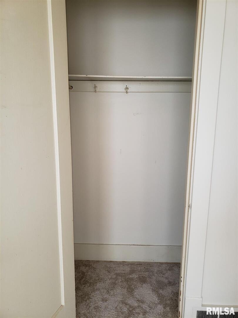 1428 ARLINGTON Avenue Unit: 4