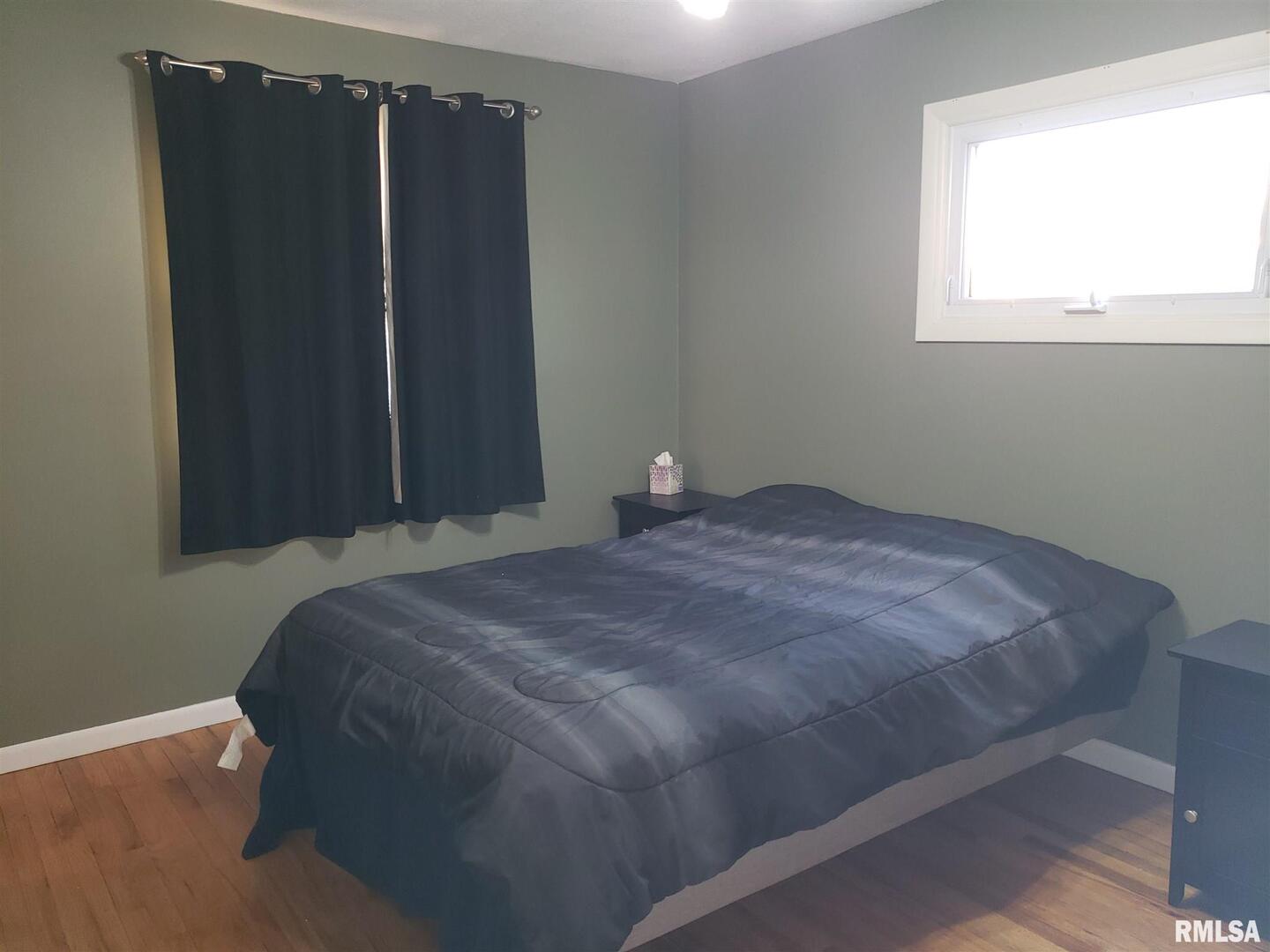 1805 SUTTON Place