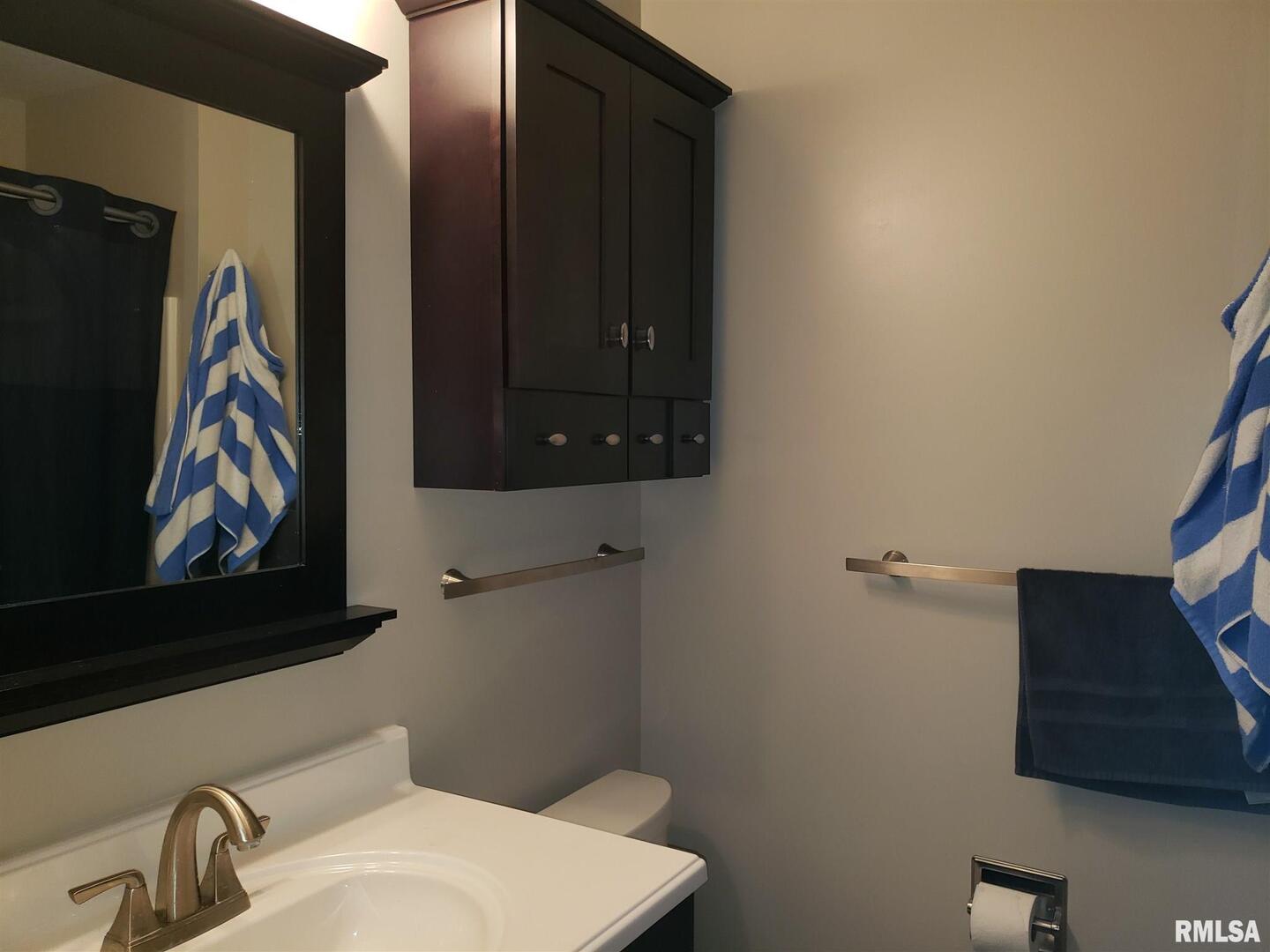 1805 SUTTON Place