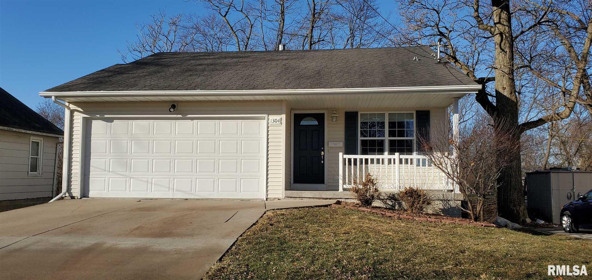 1304 GLENCOE Lane