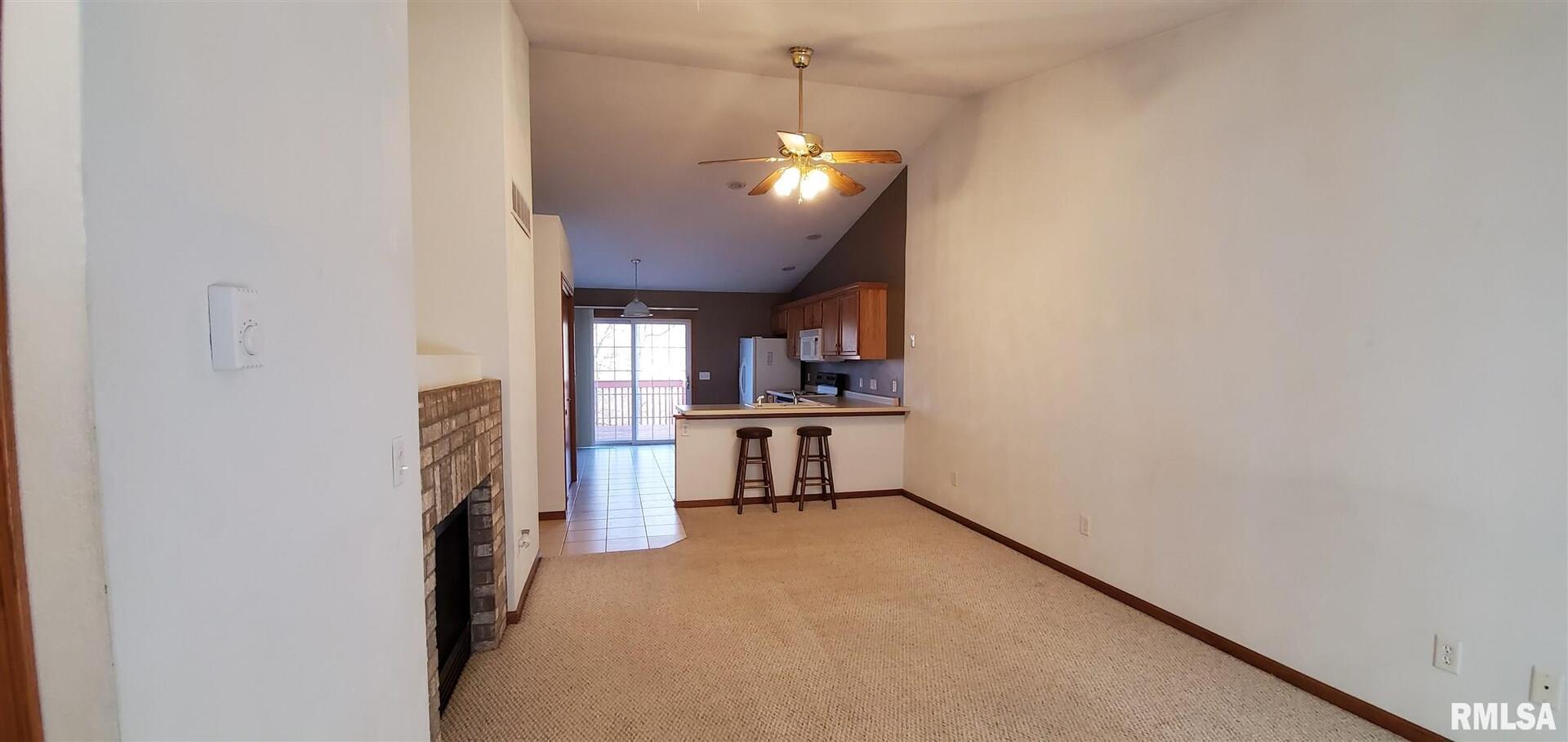 1304 GLENCOE Lane