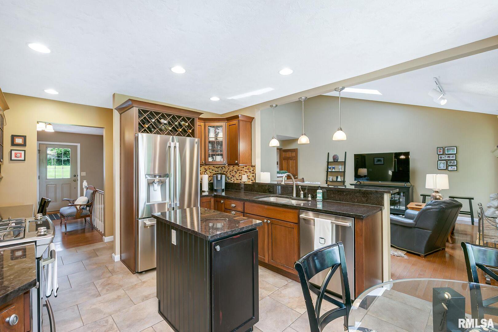 25340 VALLEY Drive