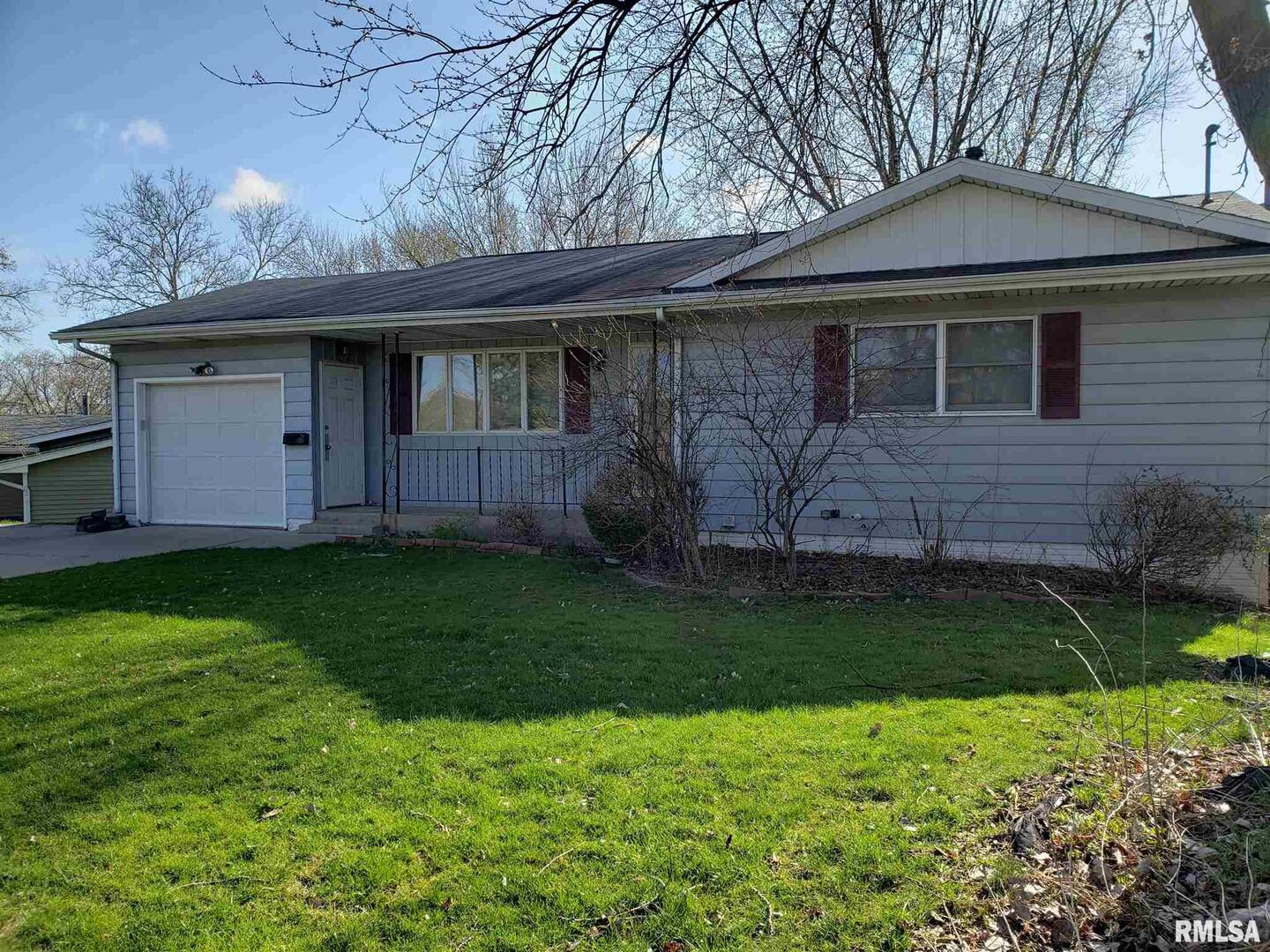1115 MEADOW LANE Drive