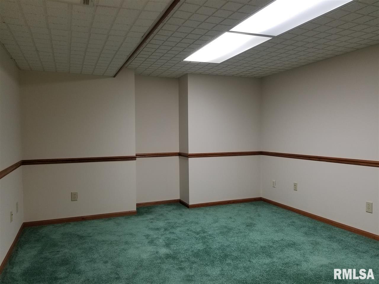 1529 W 49TH Street