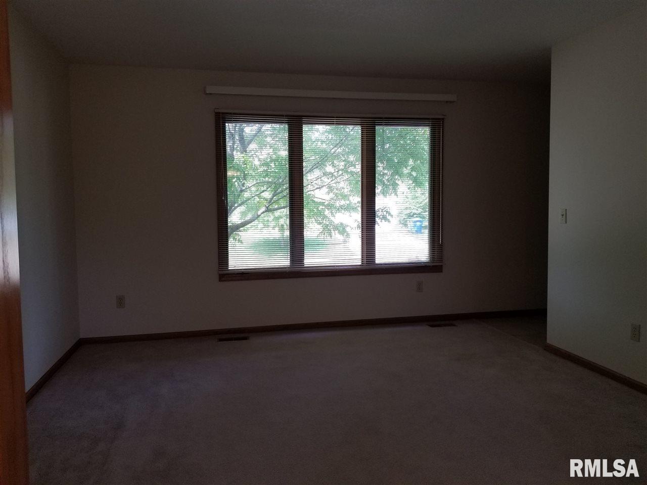 1529 W 49TH Street