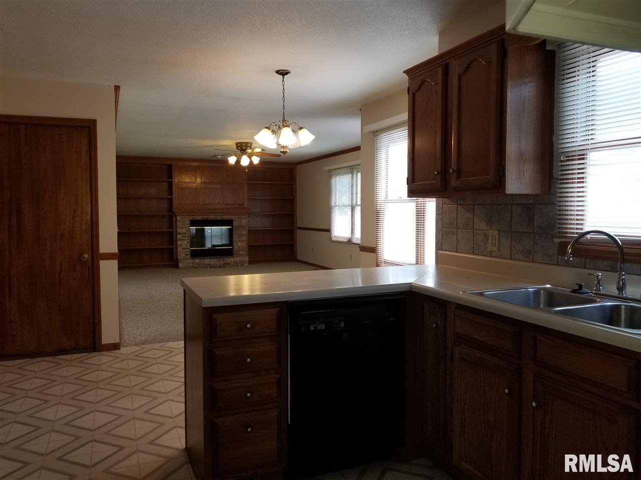 1529 W 49TH Street