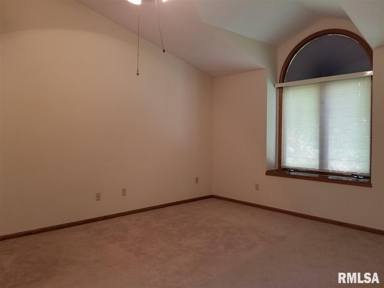 1529 W 49TH Street