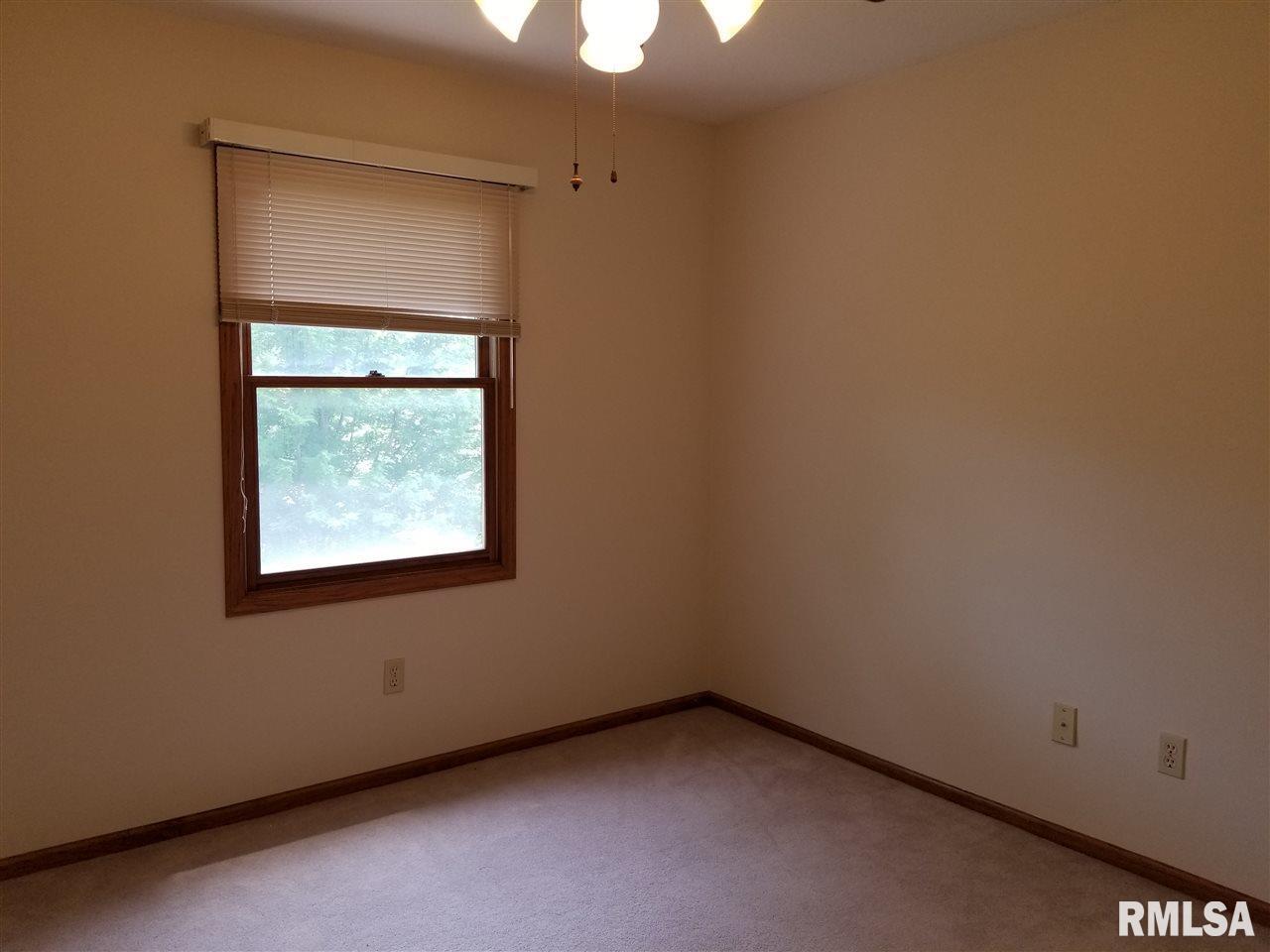 1529 W 49TH Street