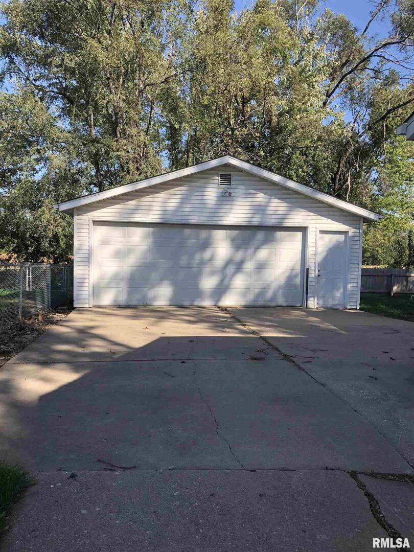 1748 W 55TH Street