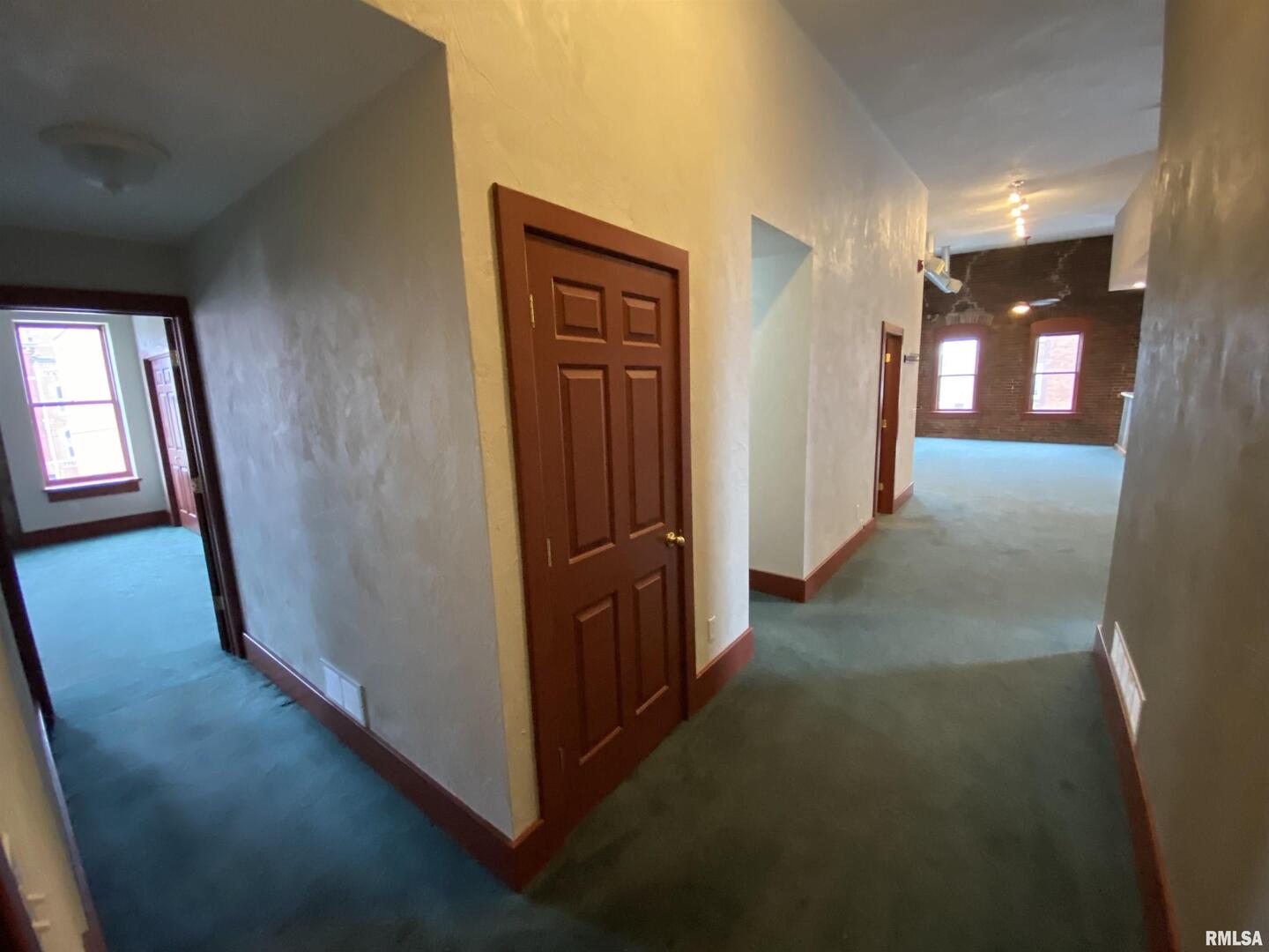 312 W 3RD Street Unit: 3
