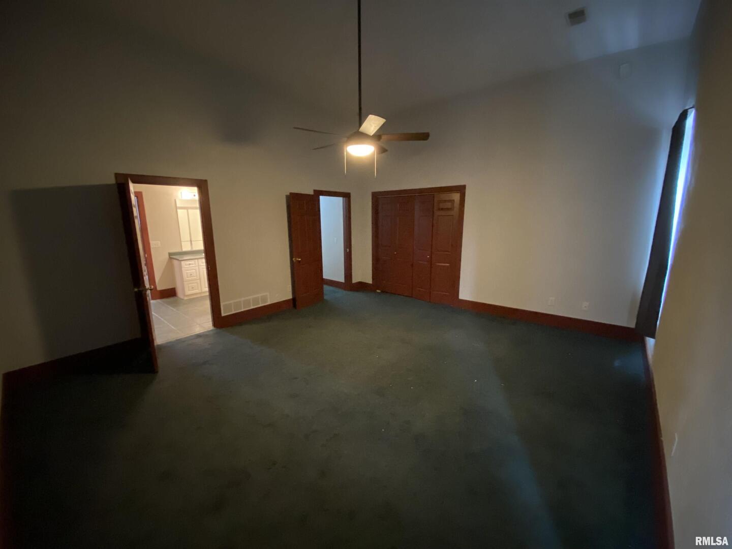 312 W 3RD Street Unit: 3