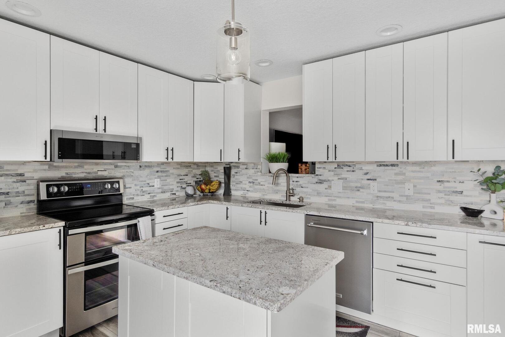 2619 W 54TH Street