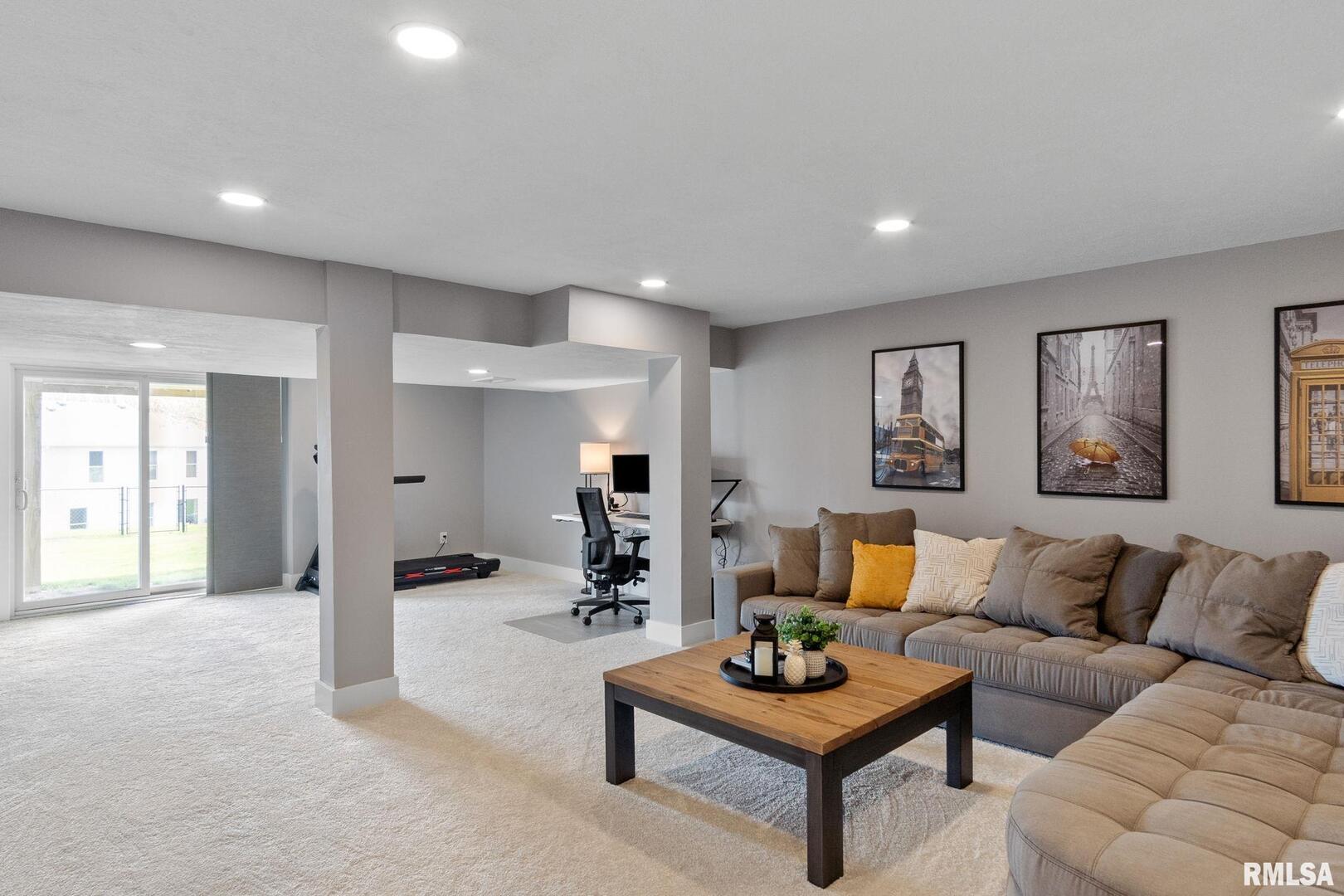 2619 W 54TH Street