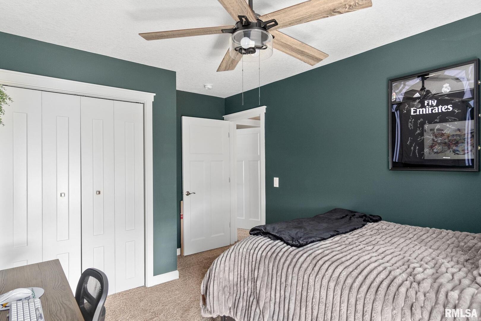 2619 W 54TH Street
