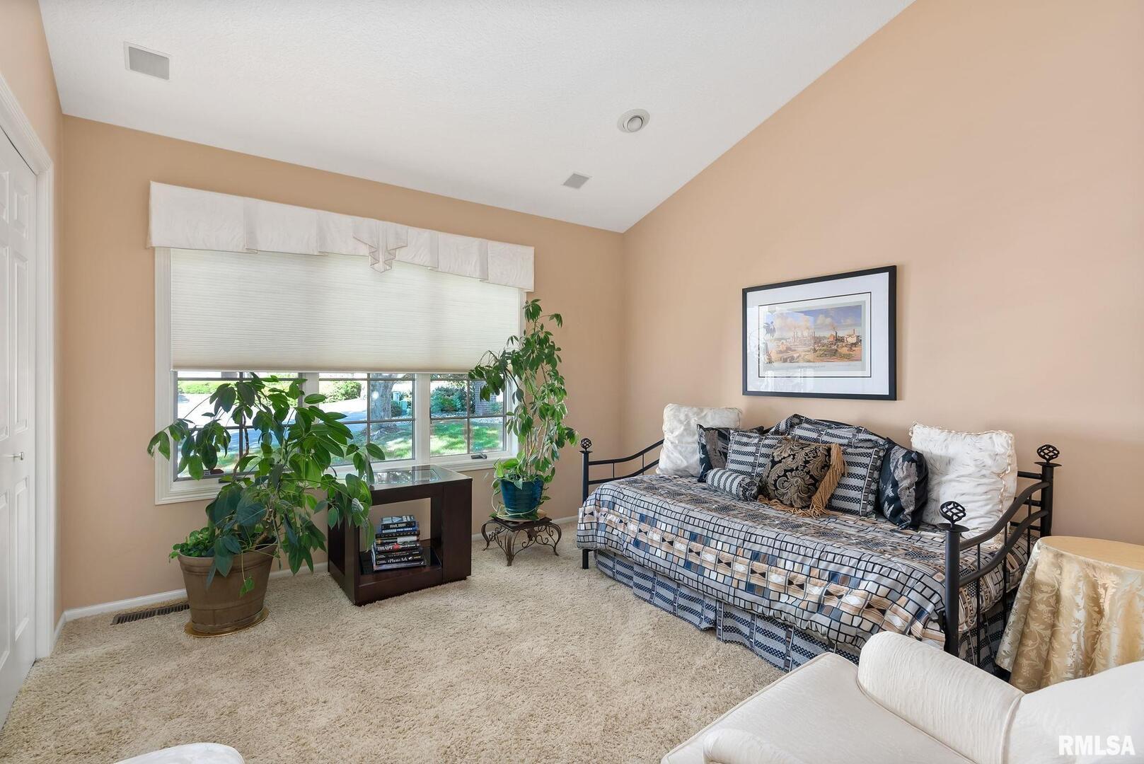3609 33RD Street Drive