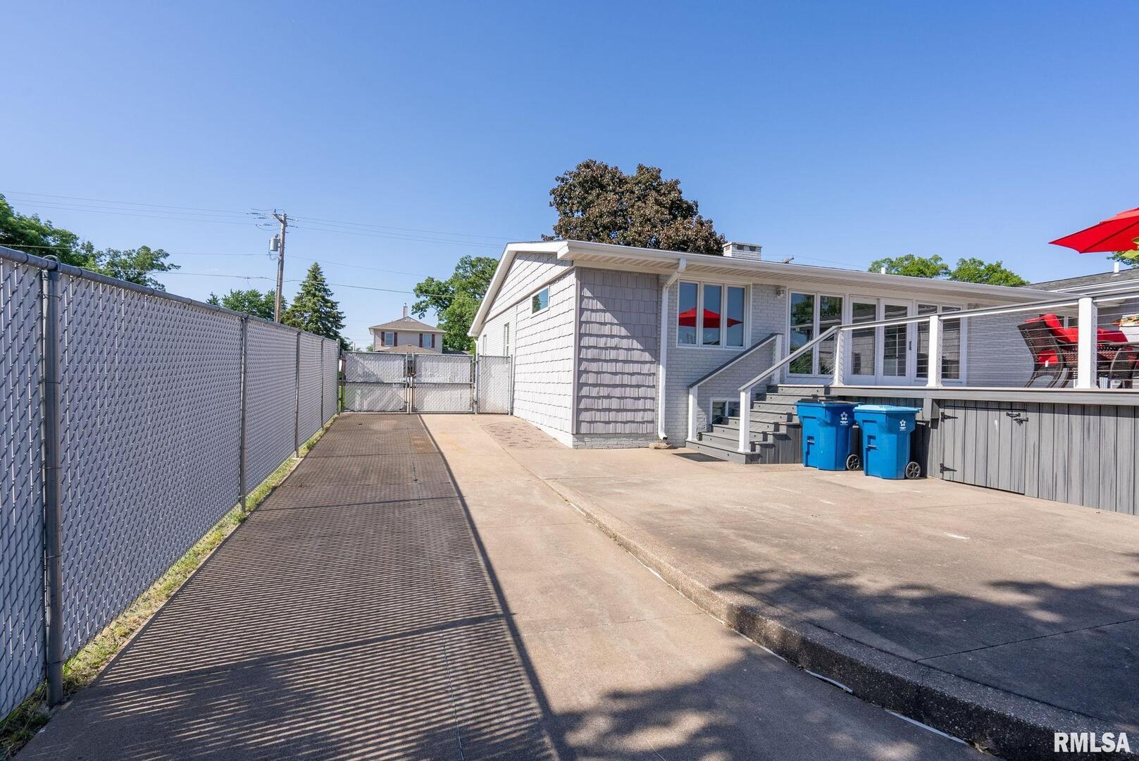 1419 3RD Street