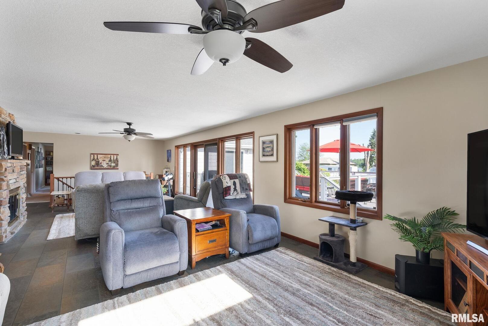 1419 3RD Street