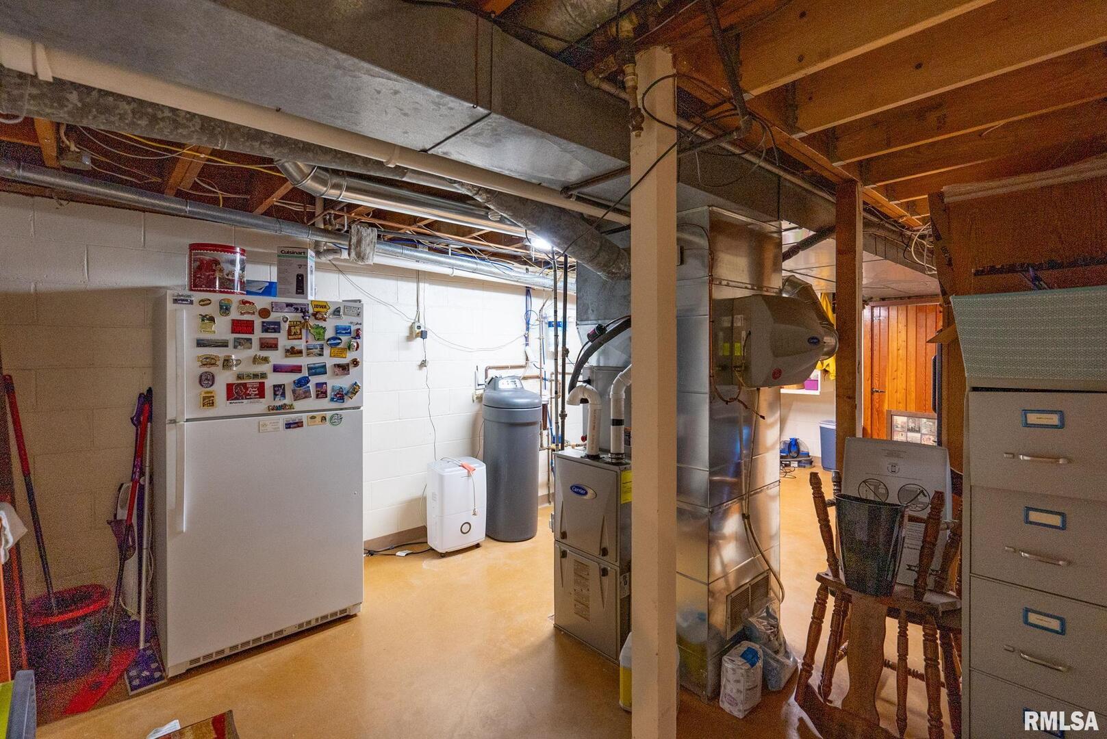 1419 3RD Street