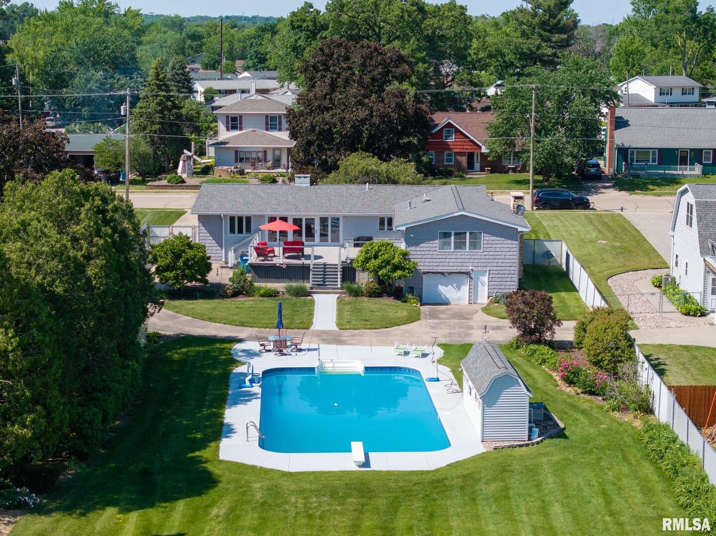 1419 3RD Street