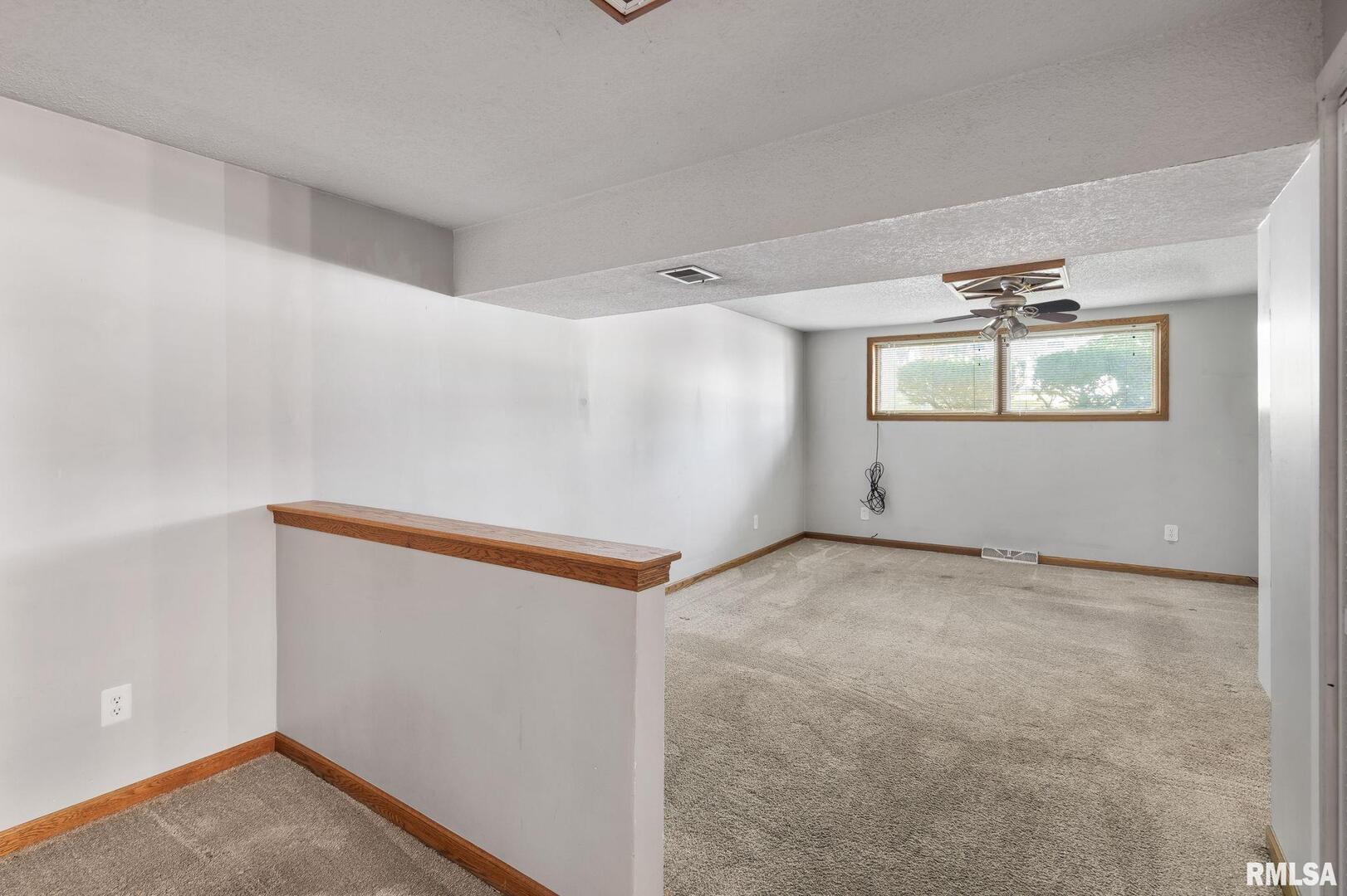 2902 SYCAMORE Terrace