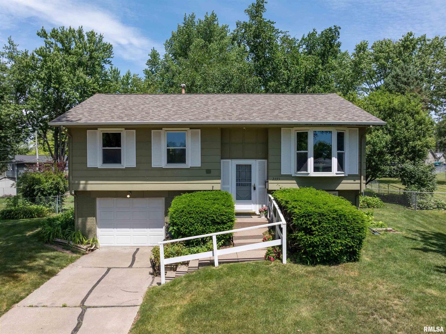 2235 WAVELAND Drive