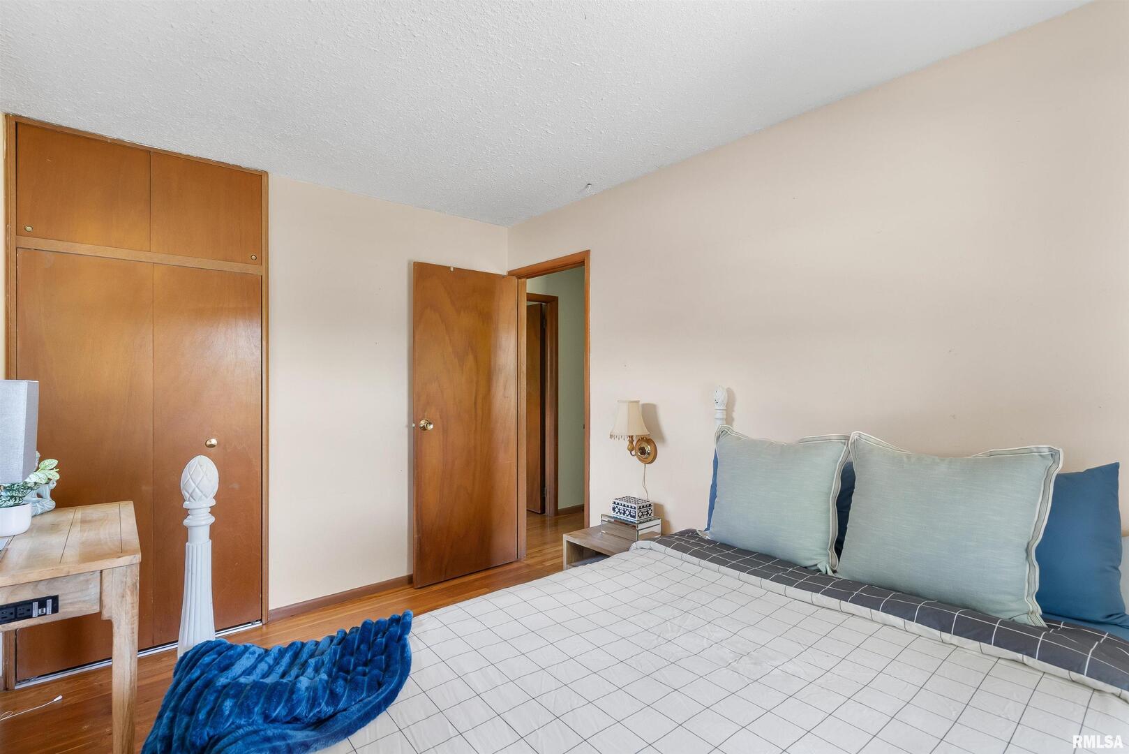 2235 WAVELAND Drive